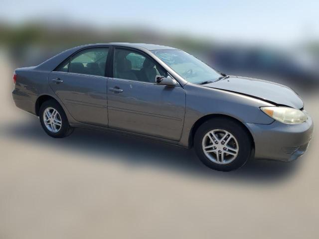 Photo 3 VIN: 4T1BE32K75U516894 - TOYOTA CAMRY 