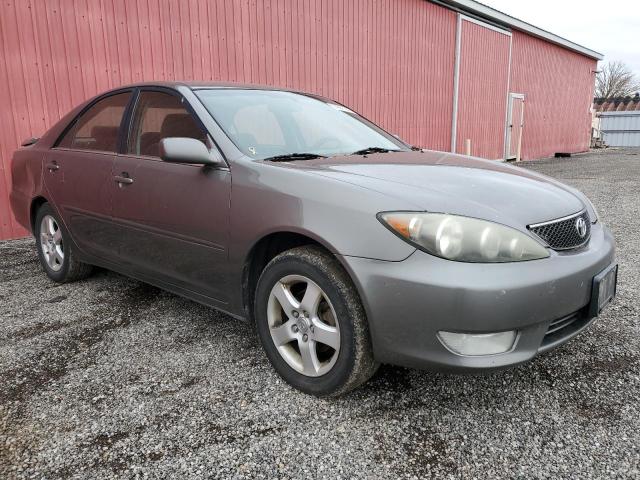 Photo 3 VIN: 4T1BE32K75U532903 - TOYOTA CAMRY 