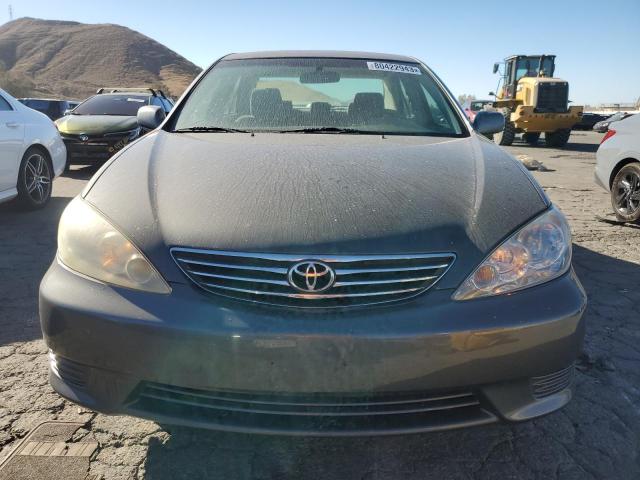 Photo 4 VIN: 4T1BE32K75U573810 - TOYOTA CAMRY 