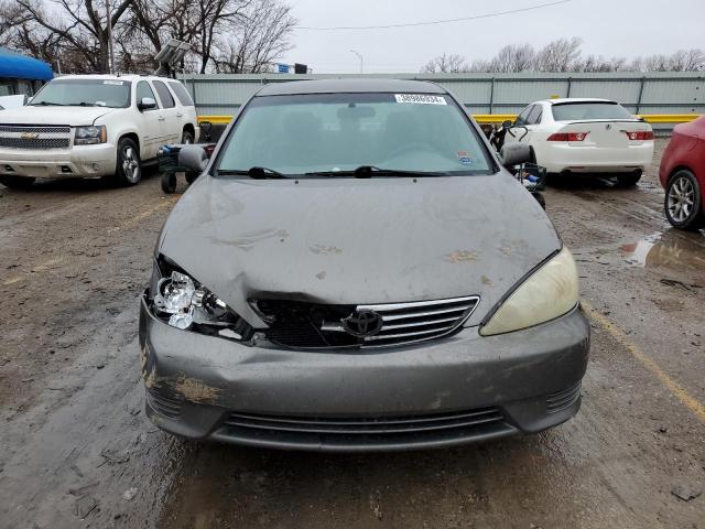 Photo 4 VIN: 4T1BE32K75U948479 - TOYOTA CAMRY 