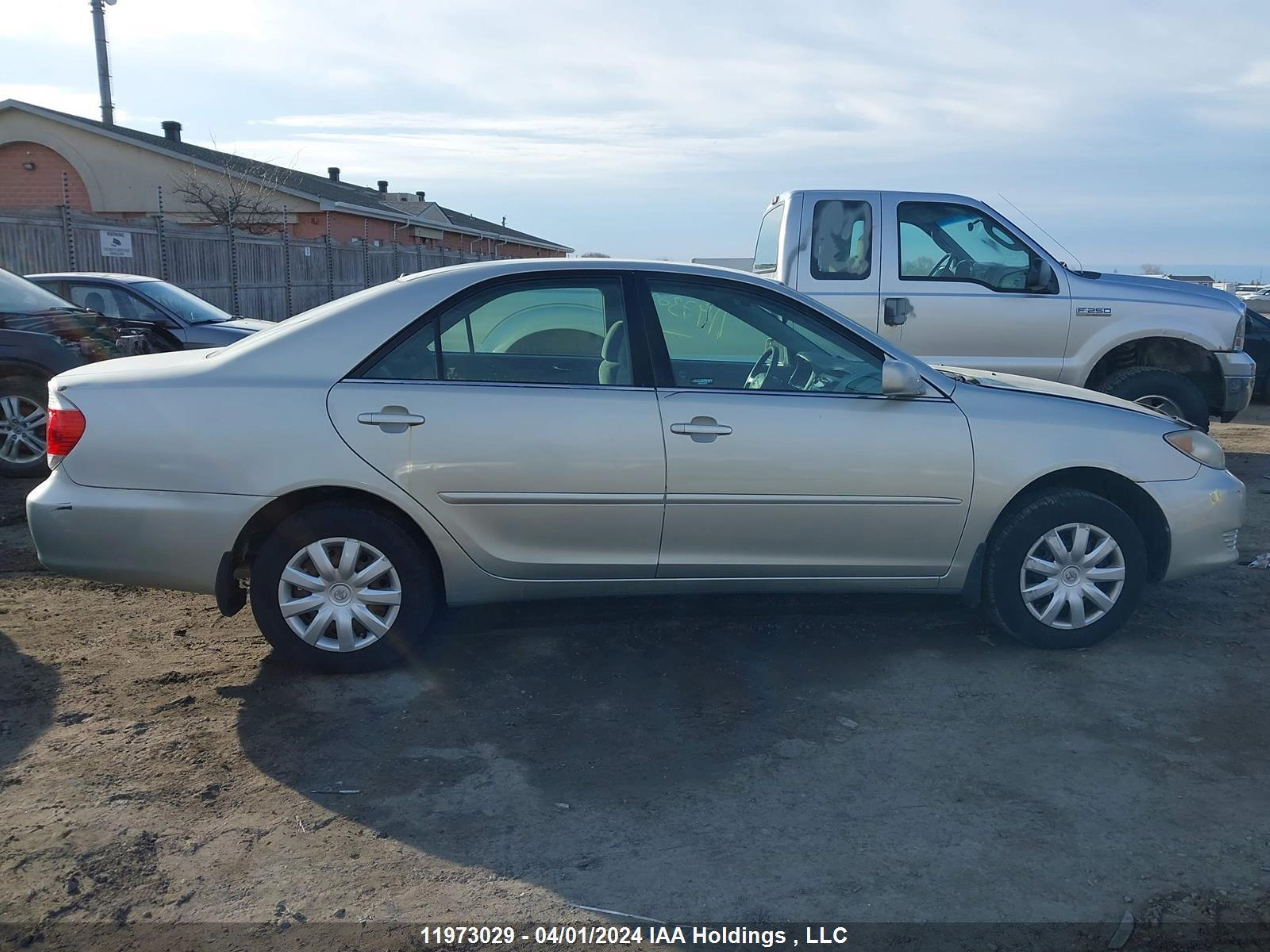 Photo 12 VIN: 4T1BE32K75U954573 - TOYOTA CAMRY 