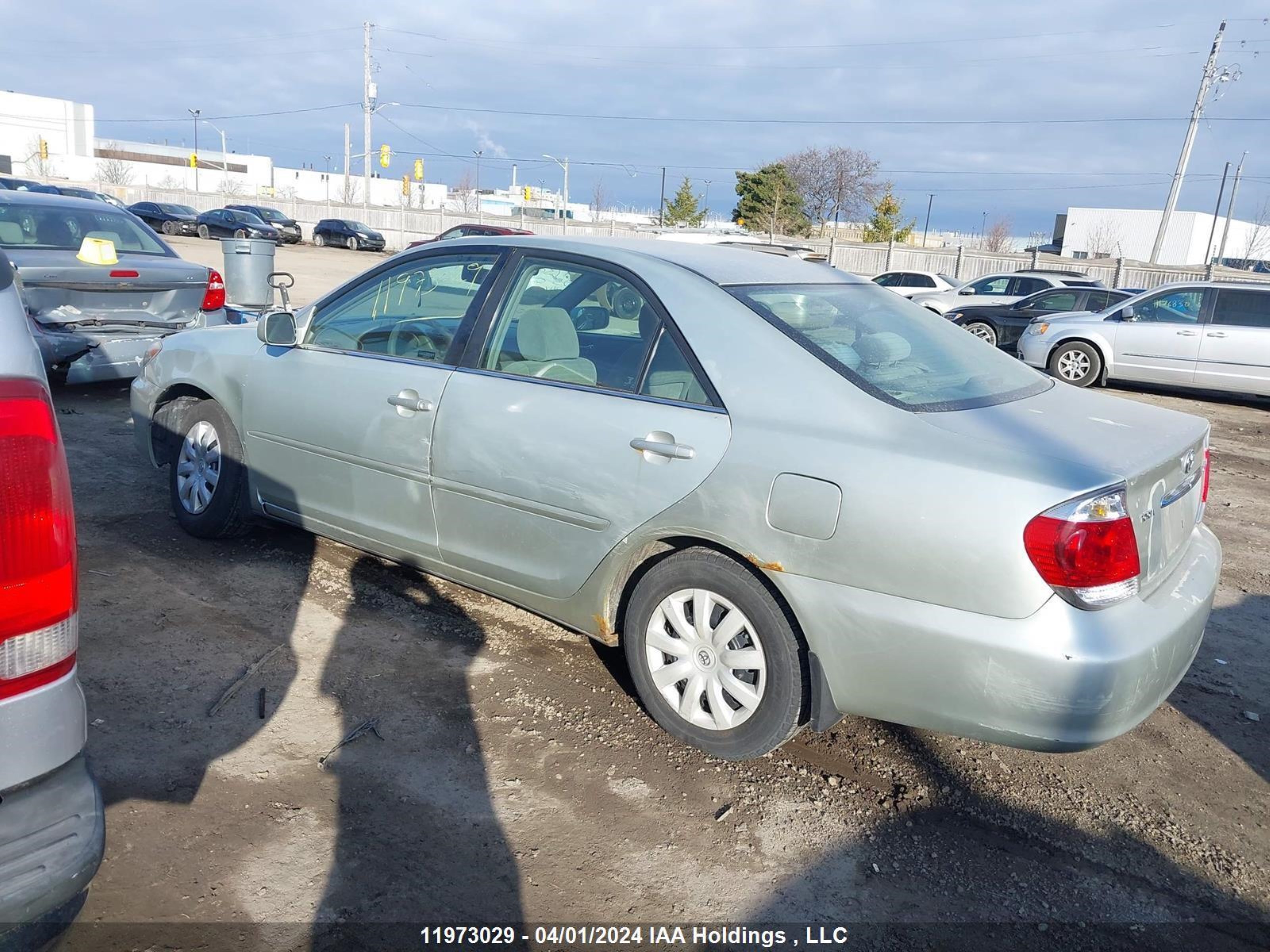 Photo 13 VIN: 4T1BE32K75U954573 - TOYOTA CAMRY 