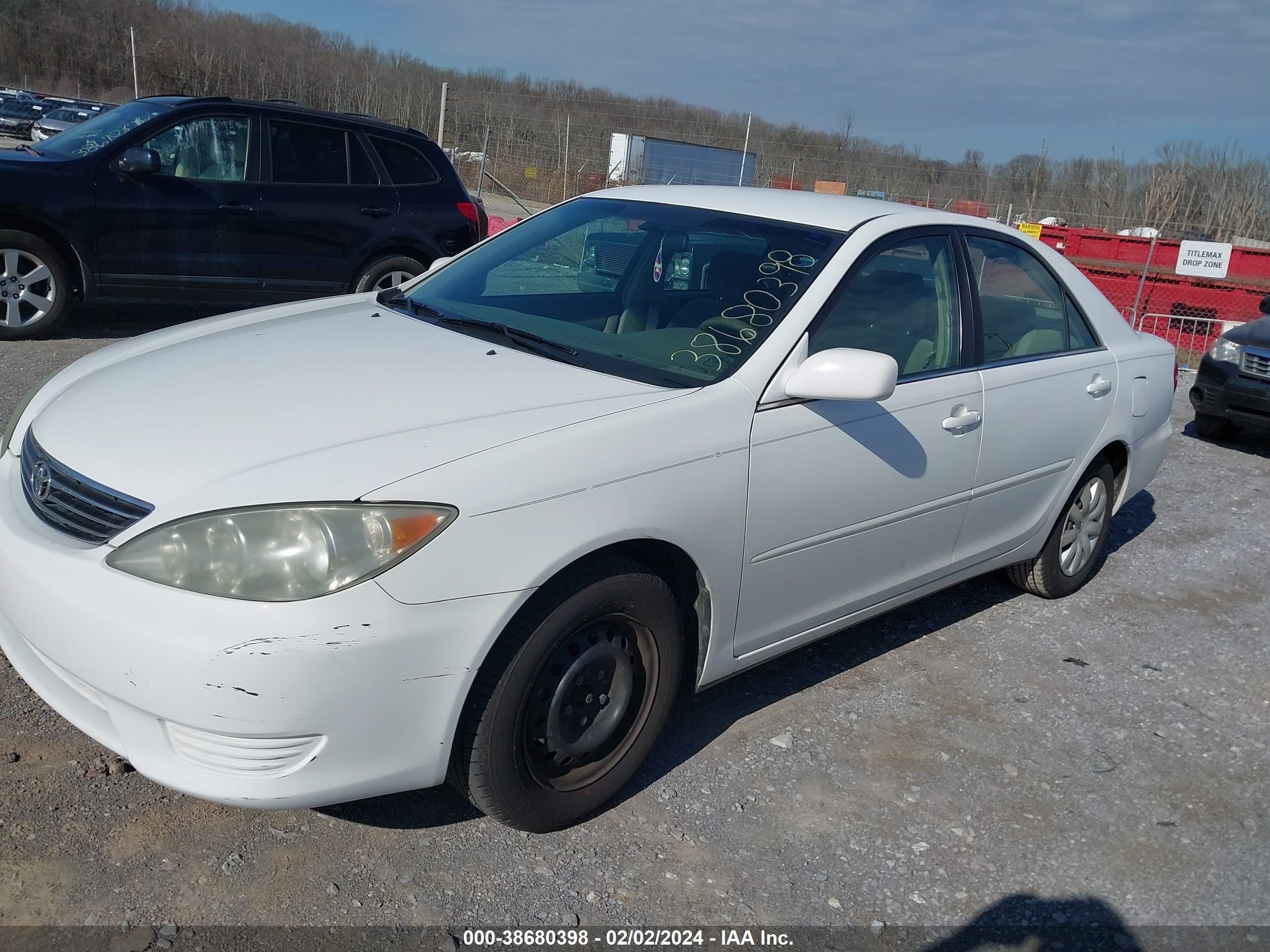 Photo 1 VIN: 4T1BE32K76U728289 - TOYOTA CAMRY 