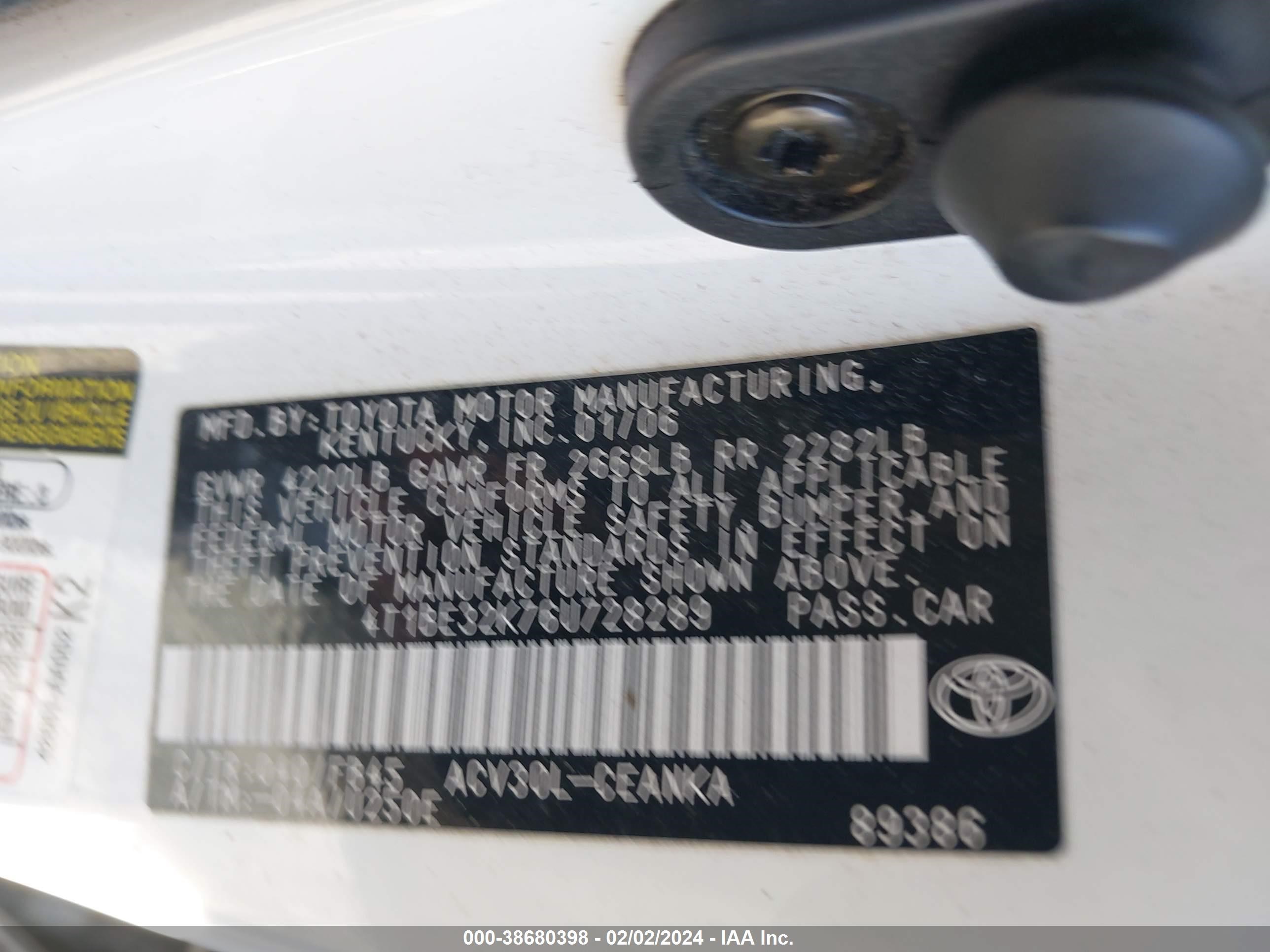 Photo 8 VIN: 4T1BE32K76U728289 - TOYOTA CAMRY 