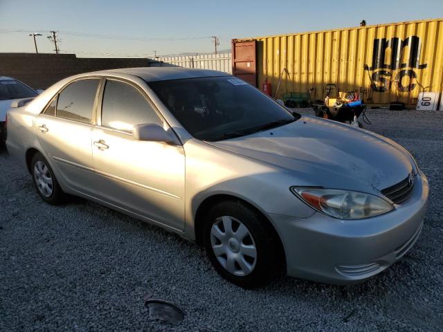 Photo 3 VIN: 4T1BE32K82U070542 - TOYOTA CAMRY LE 