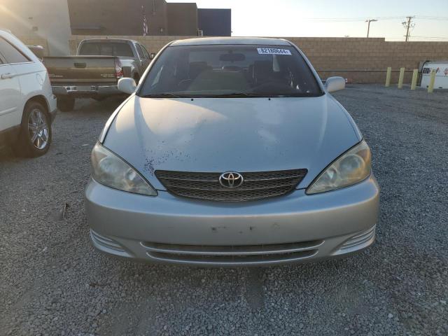 Photo 4 VIN: 4T1BE32K82U070542 - TOYOTA CAMRY LE 