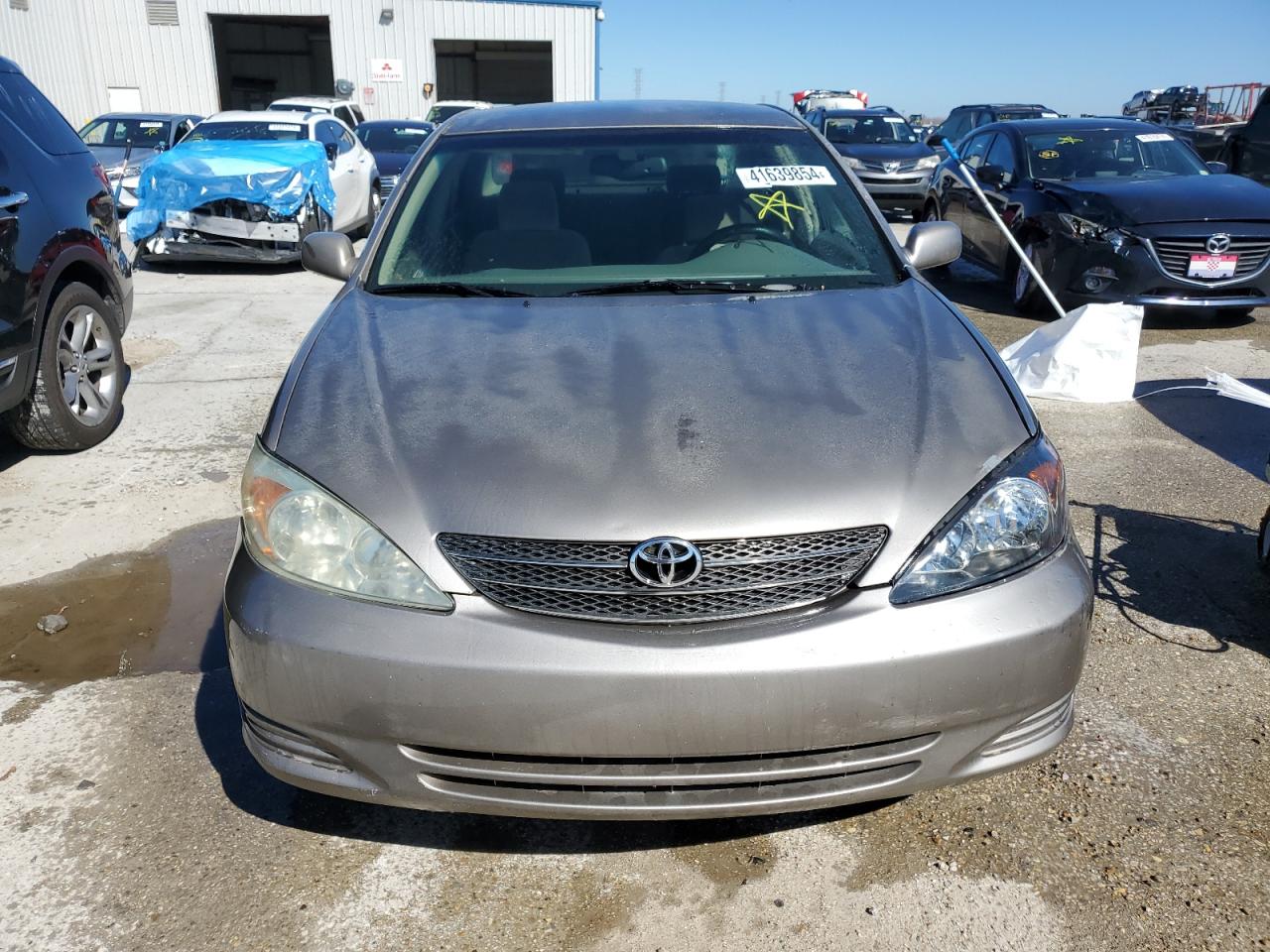 Photo 4 VIN: 4T1BE32K82U106116 - TOYOTA CAMRY 