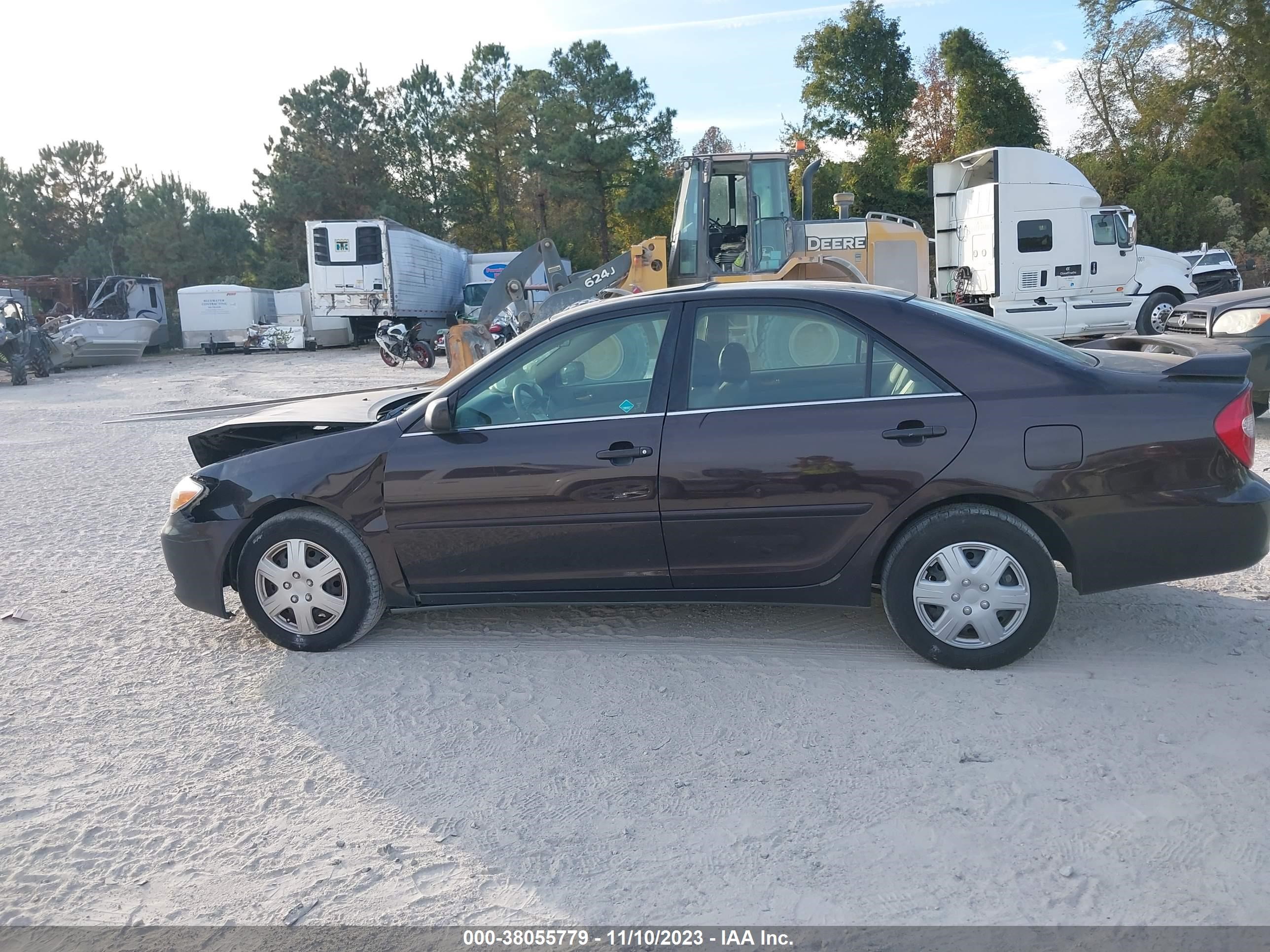 Photo 13 VIN: 4T1BE32K82U542982 - TOYOTA CAMRY 