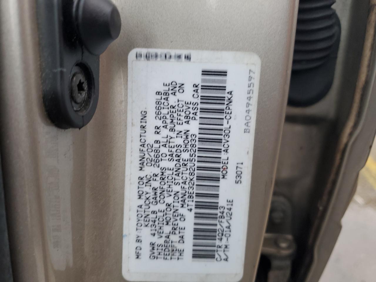 Photo 11 VIN: 4T1BE32K82U552833 - TOYOTA CAMRY 