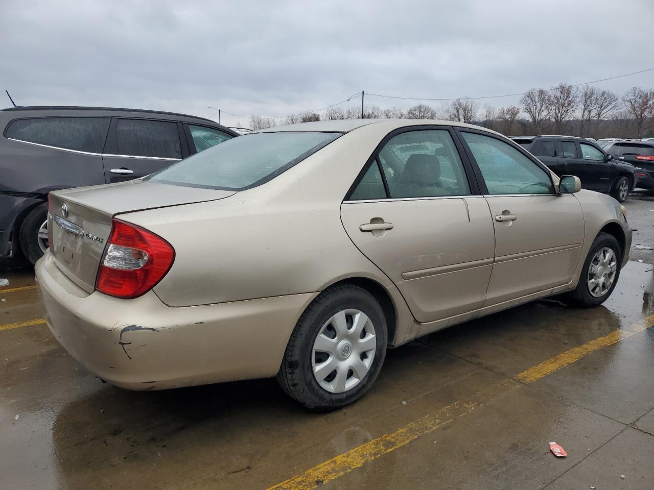 Photo 2 VIN: 4T1BE32K82U552833 - TOYOTA CAMRY 