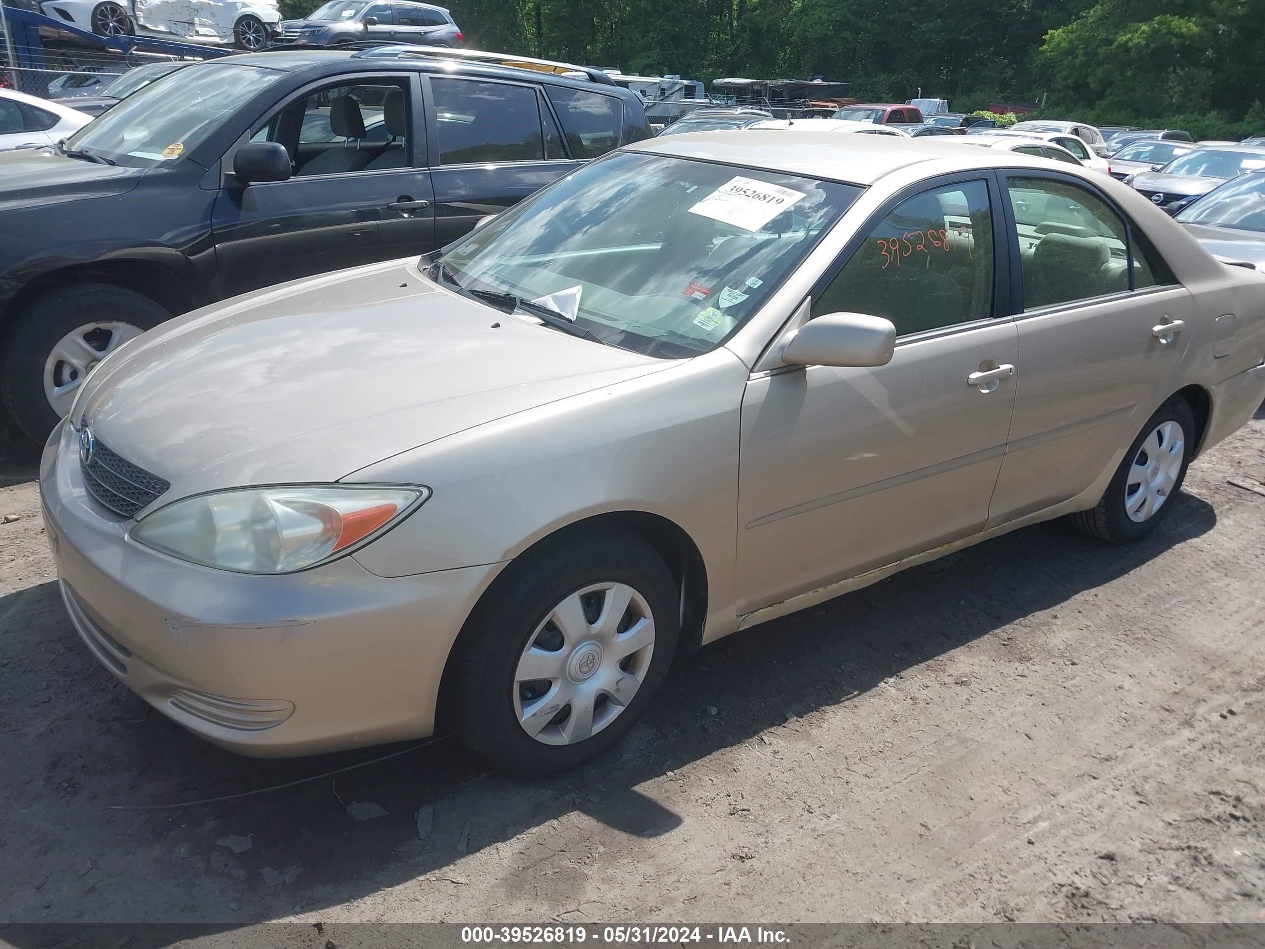 Photo 1 VIN: 4T1BE32K82U598193 - TOYOTA CAMRY 