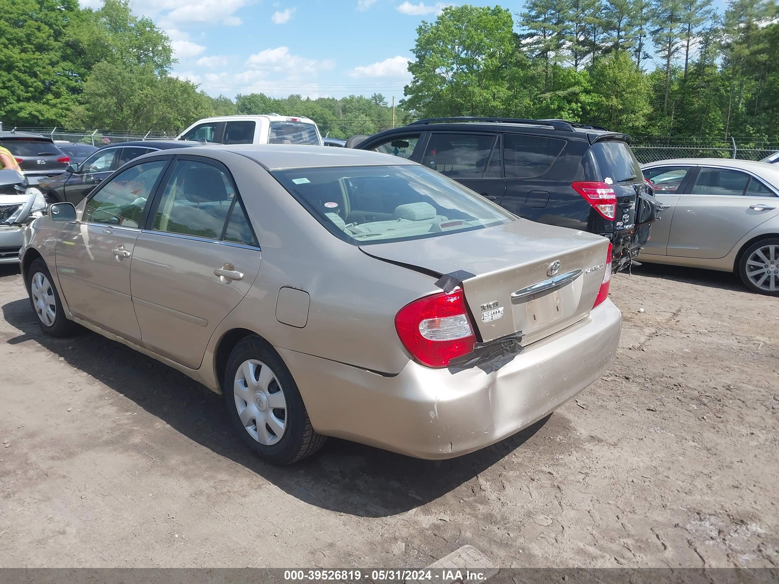 Photo 2 VIN: 4T1BE32K82U598193 - TOYOTA CAMRY 