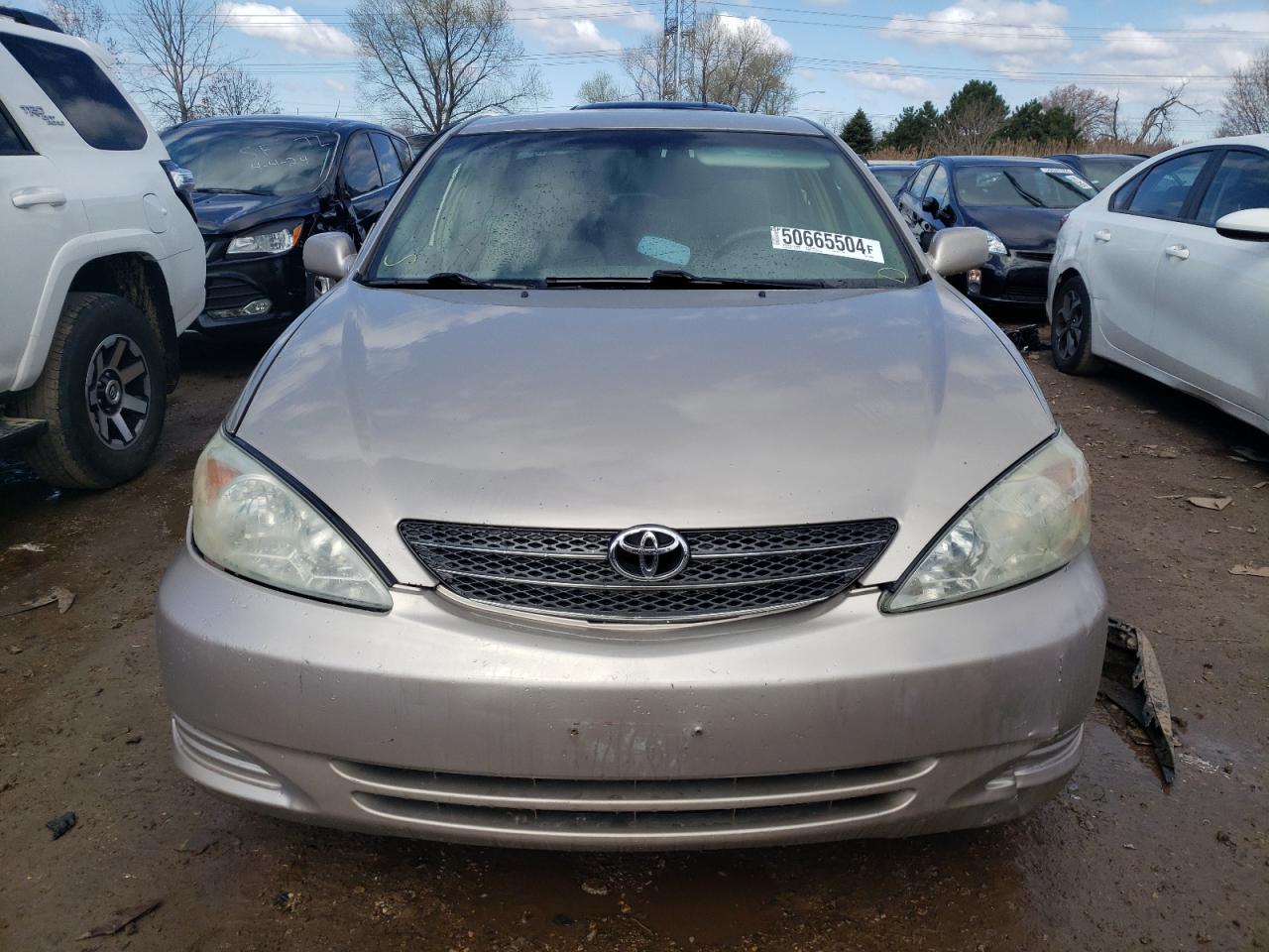 Photo 4 VIN: 4T1BE32K83U183098 - TOYOTA CAMRY 