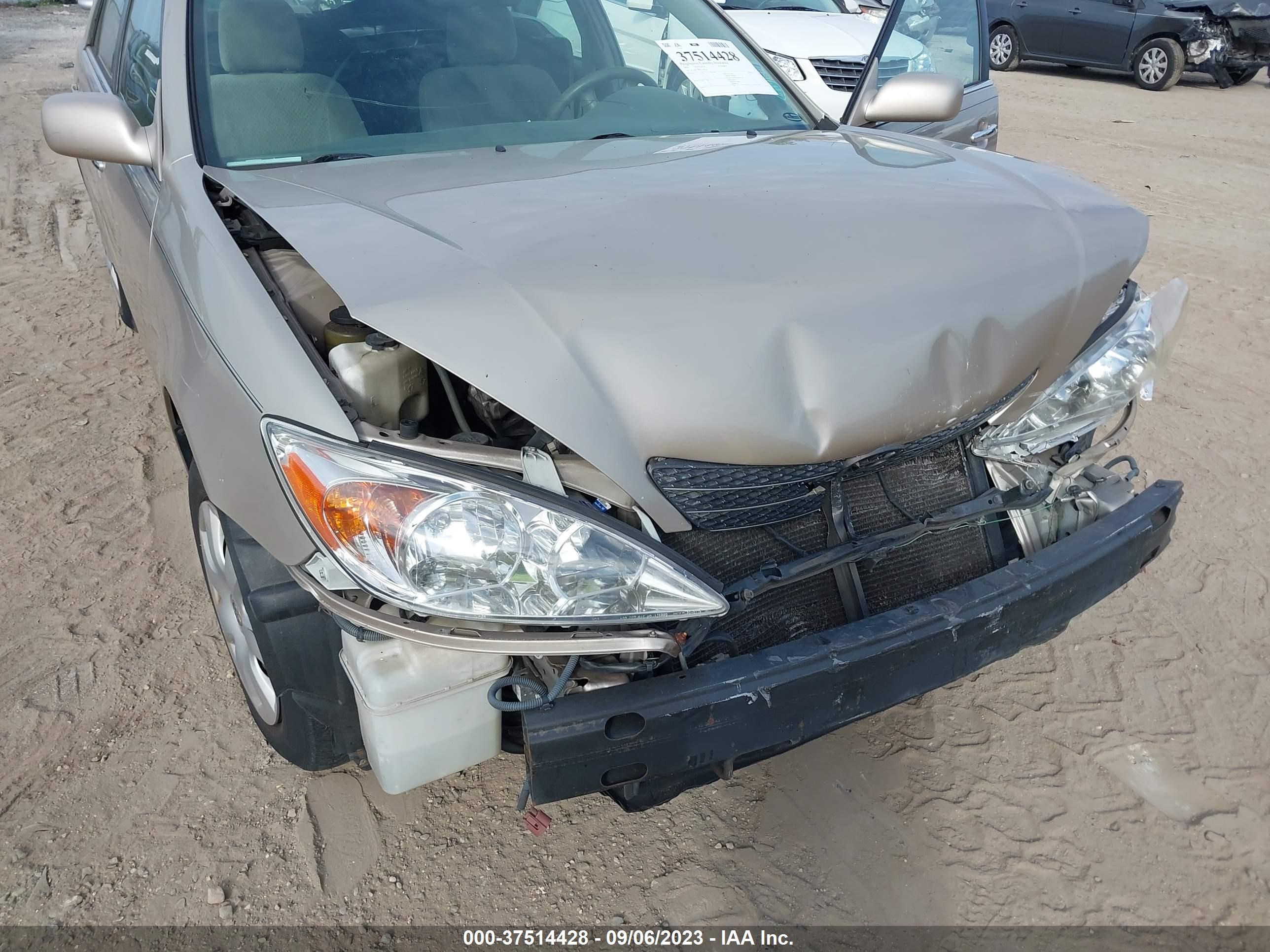 Photo 5 VIN: 4T1BE32K83U218576 - TOYOTA CAMRY 