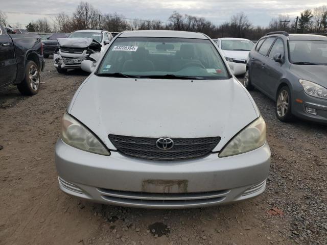 Photo 4 VIN: 4T1BE32K83U645806 - TOYOTA CAMRY LE 