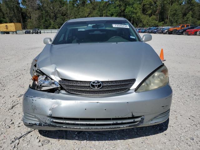 Photo 4 VIN: 4T1BE32K83U713621 - TOYOTA CAMRY LE 