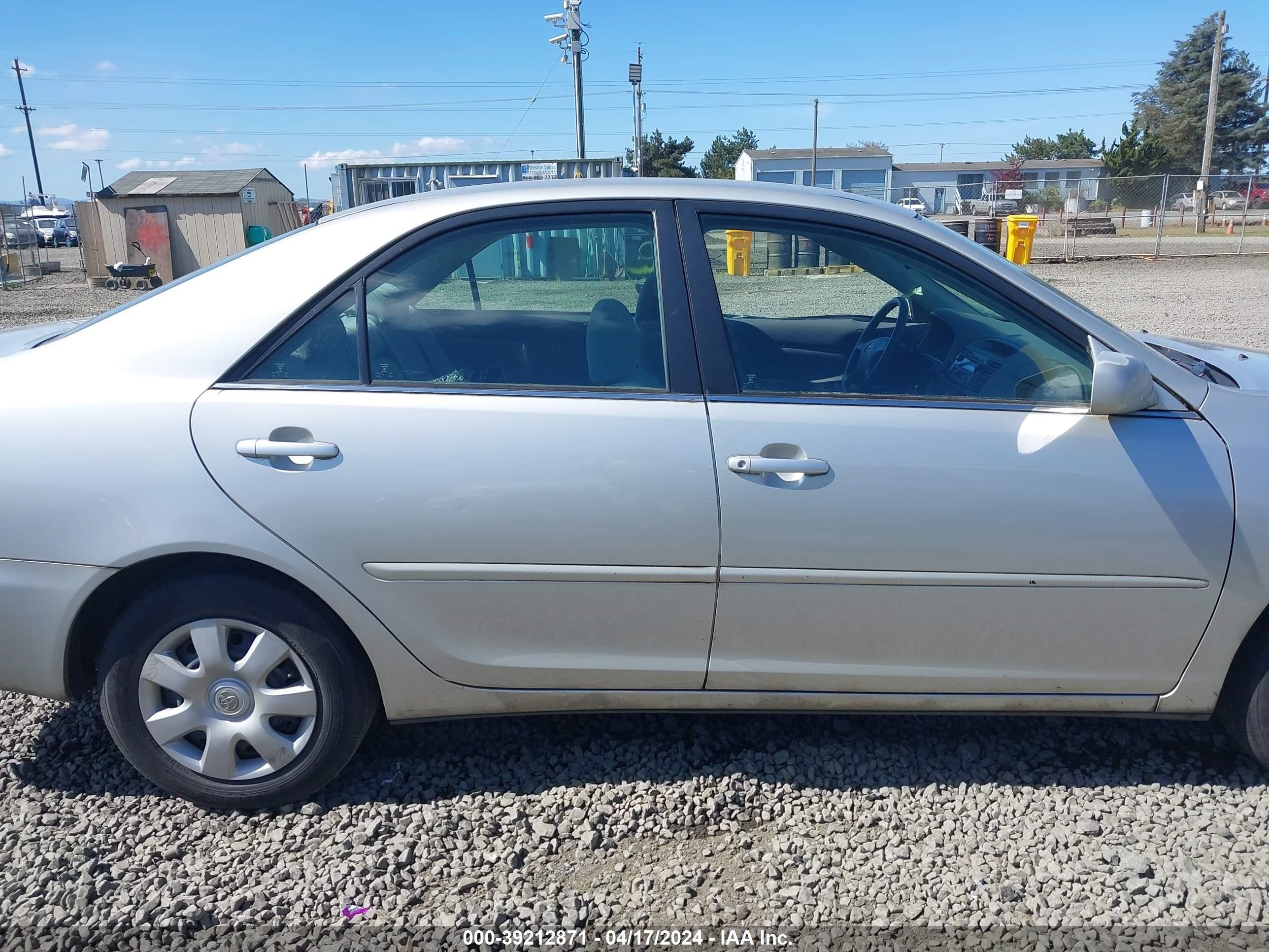 Photo 12 VIN: 4T1BE32K83U780543 - TOYOTA CAMRY 