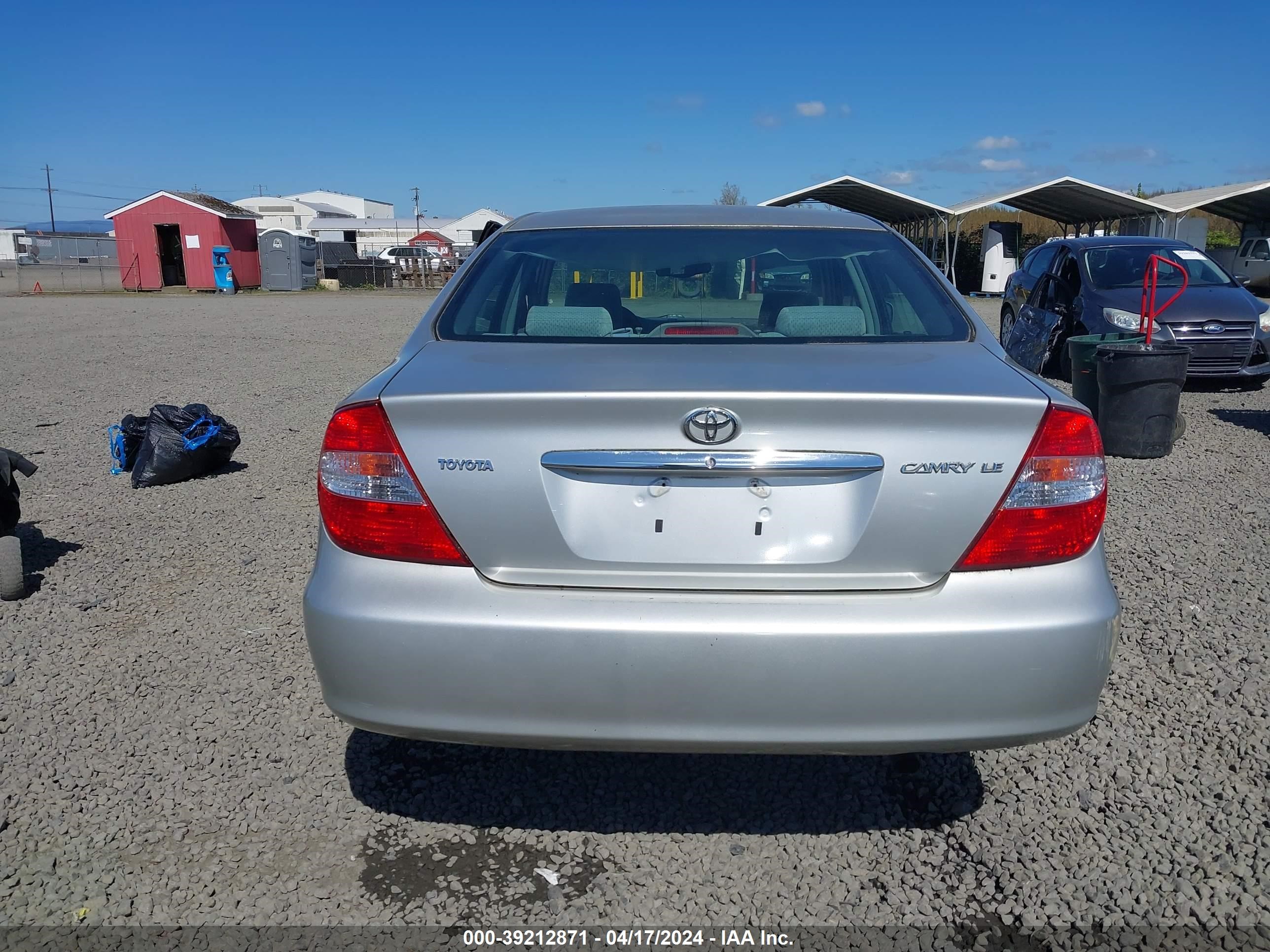 Photo 15 VIN: 4T1BE32K83U780543 - TOYOTA CAMRY 