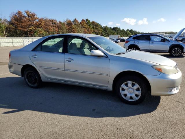 Photo 3 VIN: 4T1BE32K84U840922 - TOYOTA CAMRY 