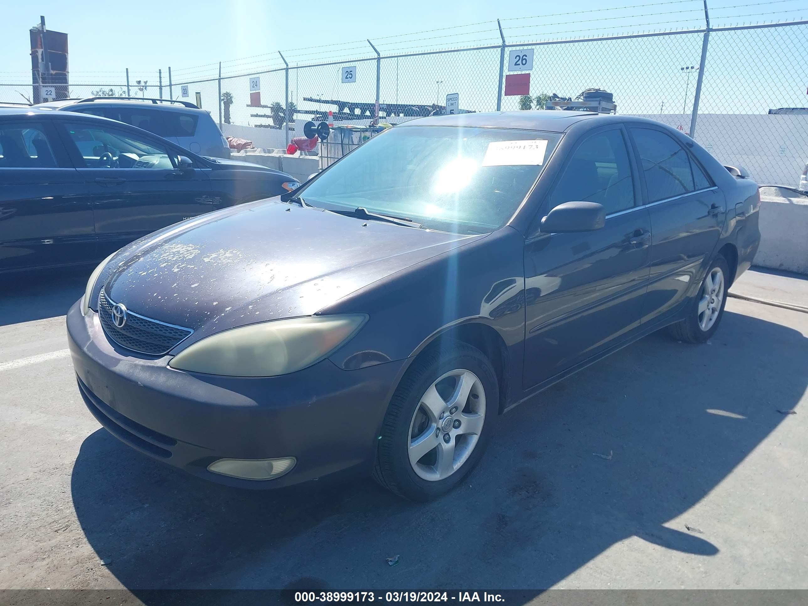 Photo 1 VIN: 4T1BE32K84U930555 - TOYOTA CAMRY 