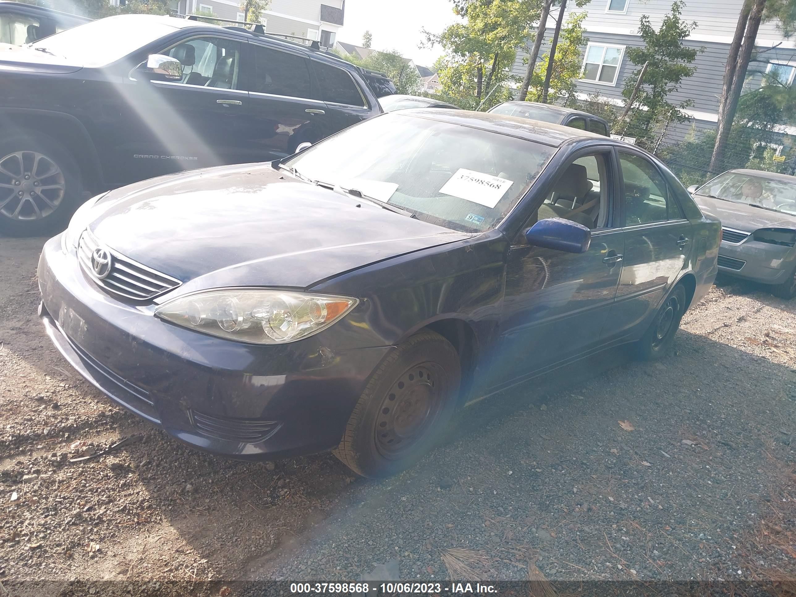 Photo 1 VIN: 4T1BE32K85U381599 - TOYOTA CAMRY 