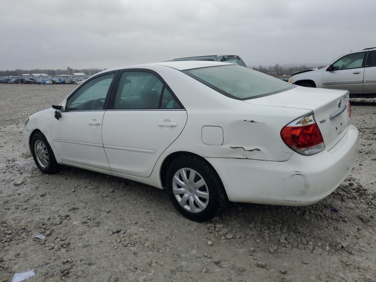 Photo 1 VIN: 4T1BE32K85U393381 - TOYOTA CAMRY 