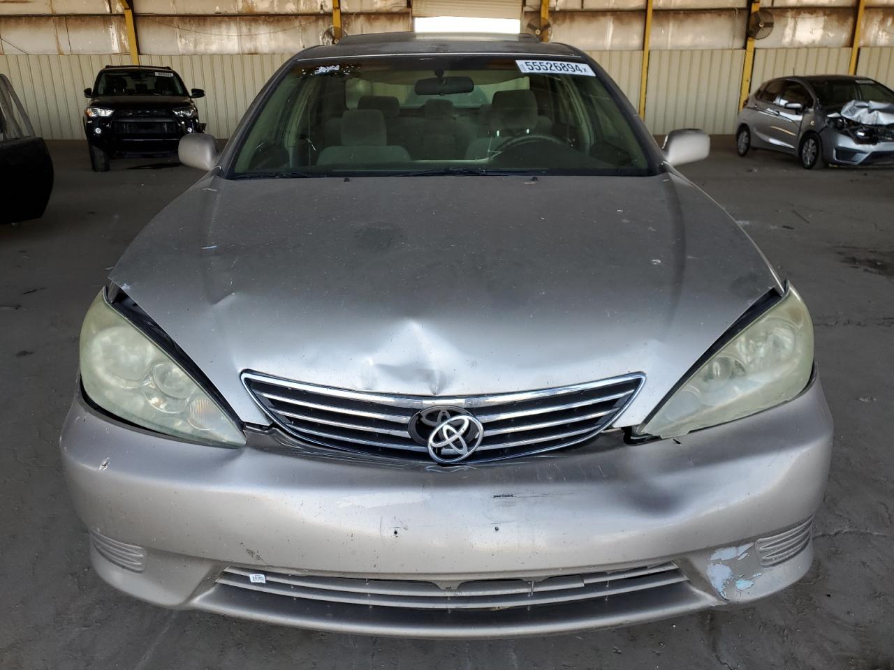 Photo 4 VIN: 4T1BE32K85U505998 - TOYOTA CAMRY 