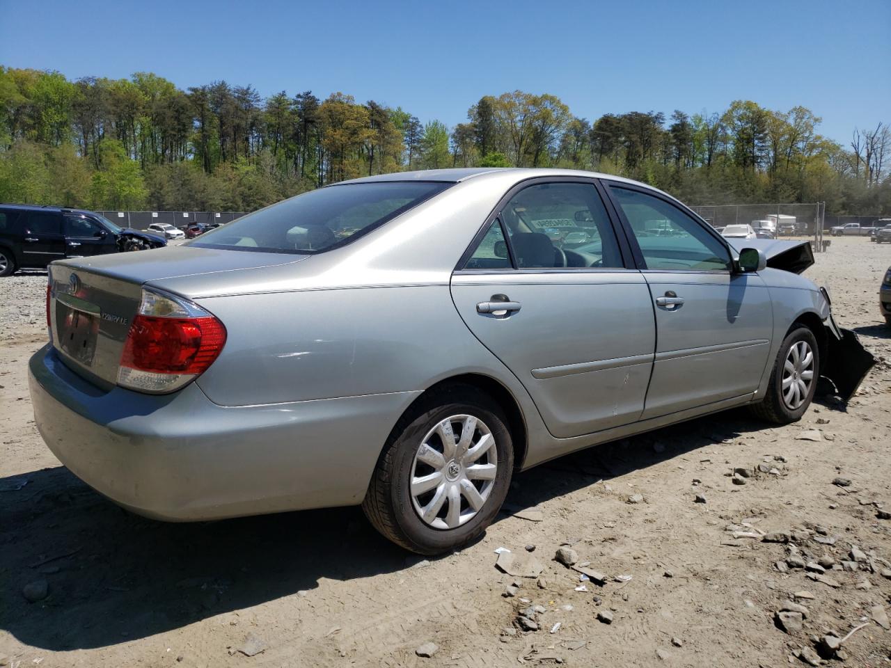 Photo 2 VIN: 4T1BE32K85U532487 - TOYOTA CAMRY 