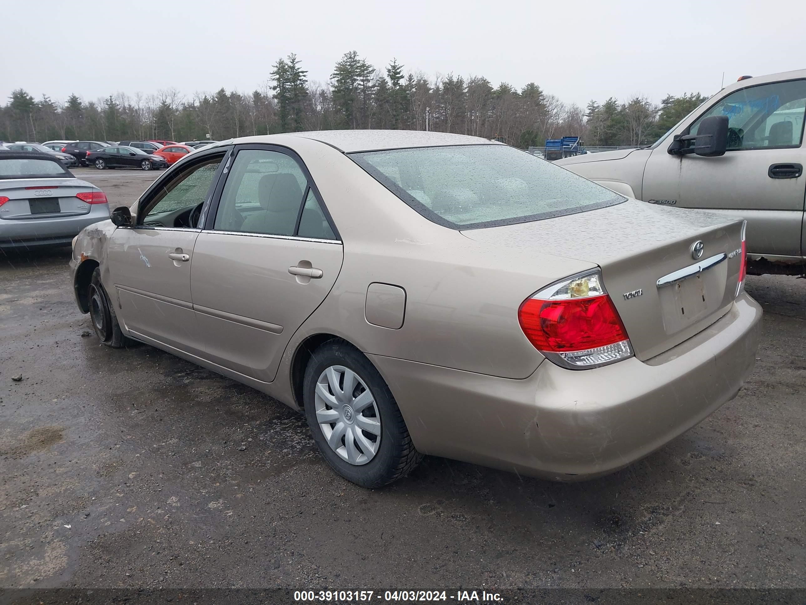 Photo 2 VIN: 4T1BE32K85U595220 - TOYOTA CAMRY 