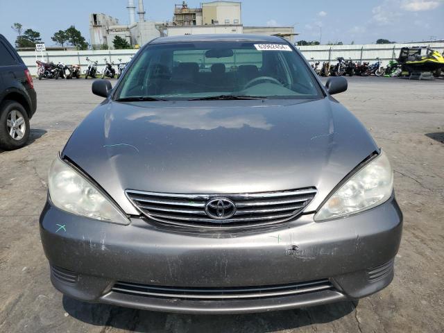 Photo 4 VIN: 4T1BE32K85U616583 - TOYOTA CAMRY 