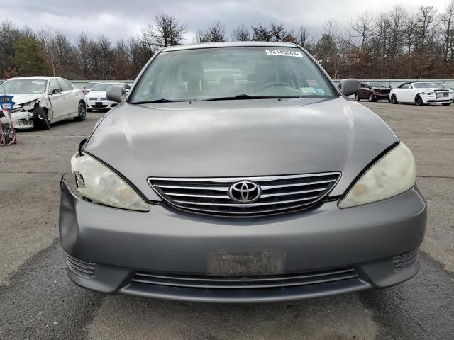 Photo 4 VIN: 4T1BE32K85U633934 - TOYOTA CAMRY LE 