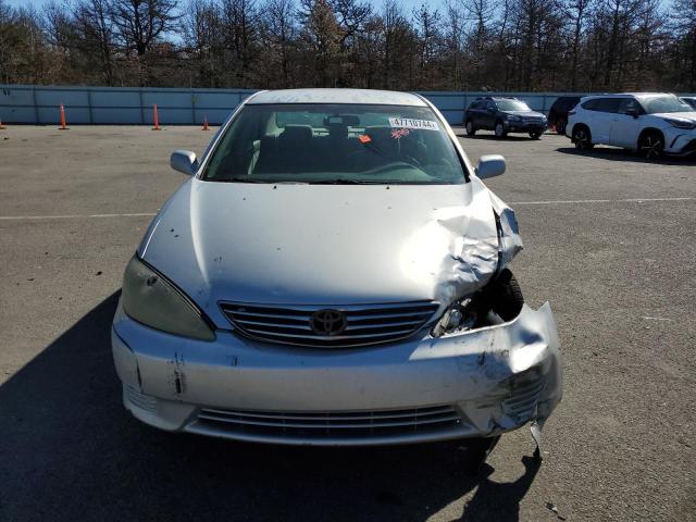 Photo 4 VIN: 4T1BE32K85U948684 - TOYOTA CAMRY 