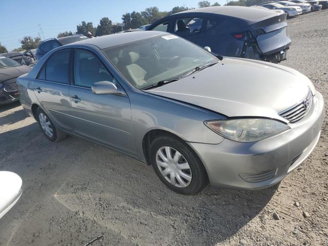 Photo 3 VIN: 4T1BE32K85U991681 - TOYOTA CAMRY LE 