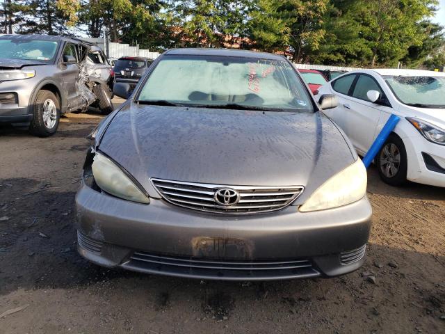 Photo 4 VIN: 4T1BE32K85U993169 - TOYOTA CAMRY LE 