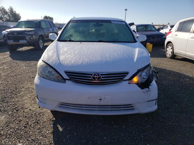 Photo 4 VIN: 4T1BE32K86U121821 - TOYOTA CAMRY 