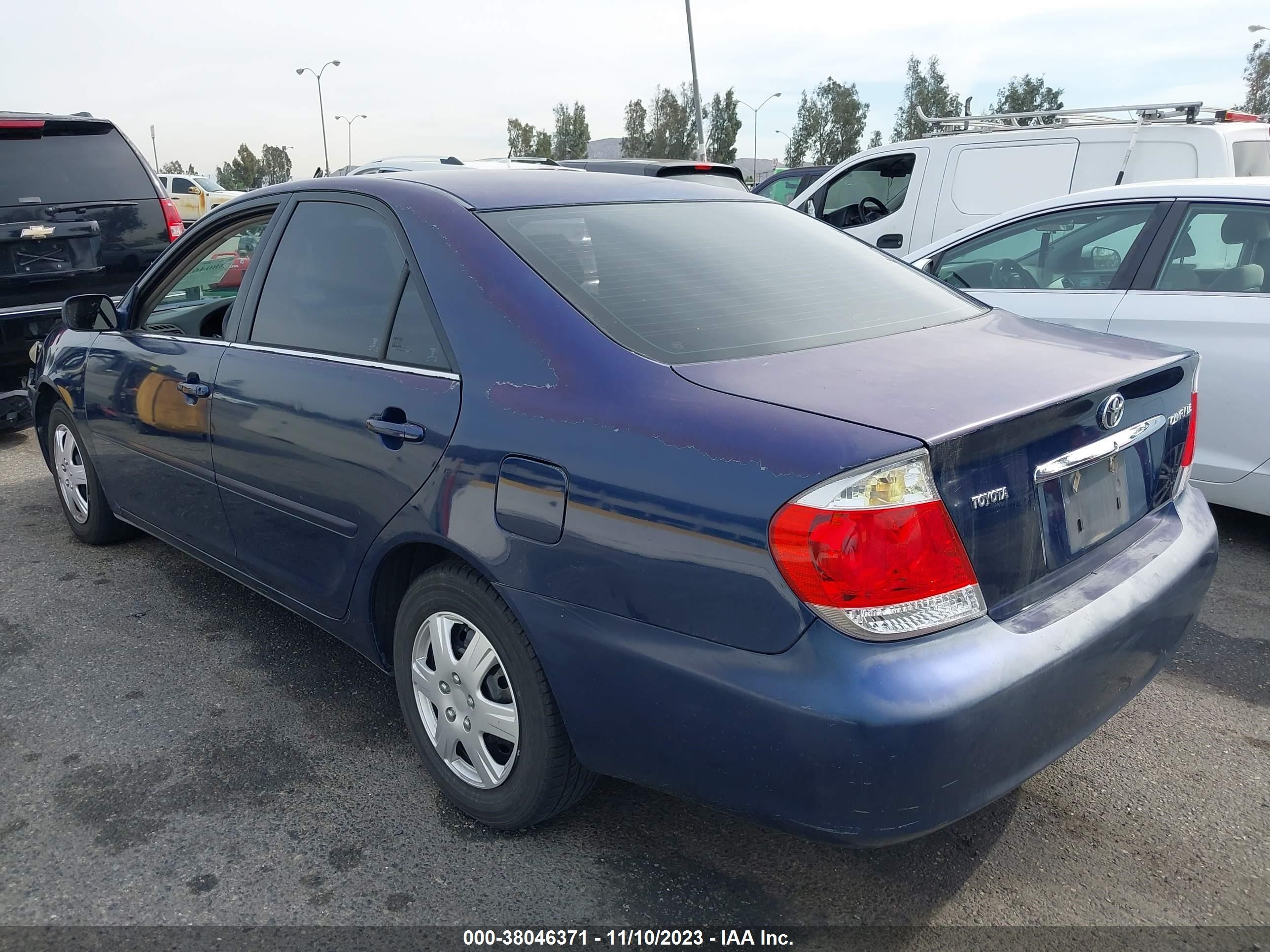 Photo 2 VIN: 4T1BE32K86U123391 - TOYOTA CAMRY 