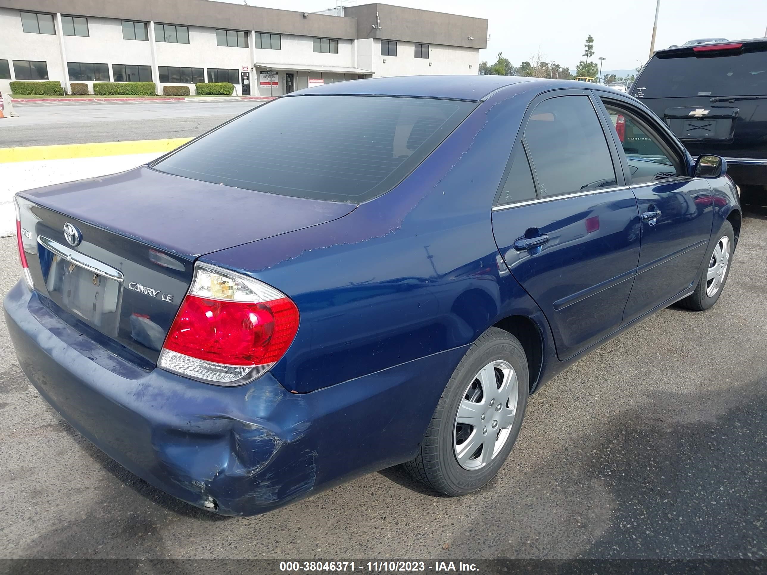 Photo 3 VIN: 4T1BE32K86U123391 - TOYOTA CAMRY 