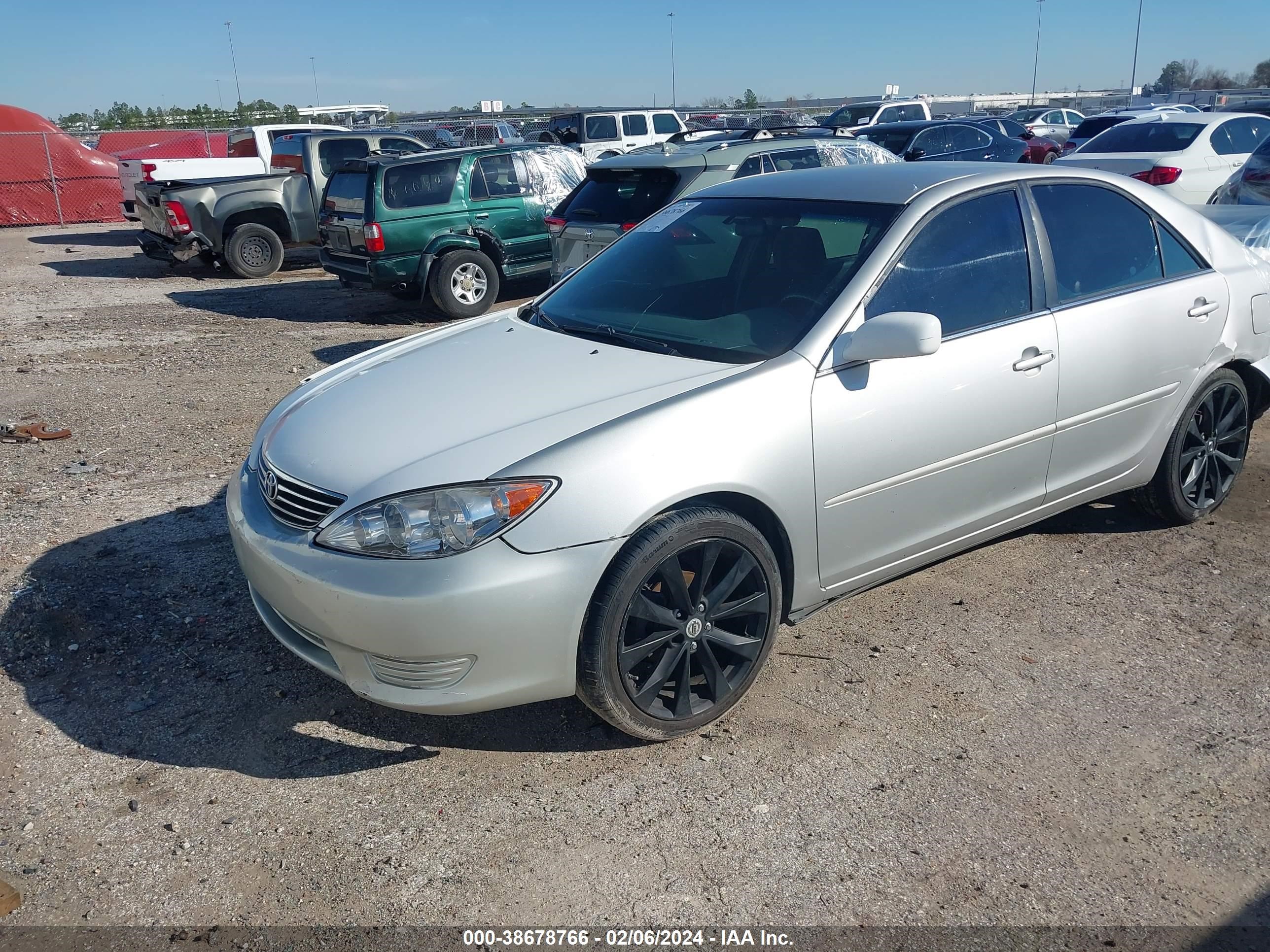 Photo 1 VIN: 4T1BE32K86U130244 - TOYOTA CAMRY 