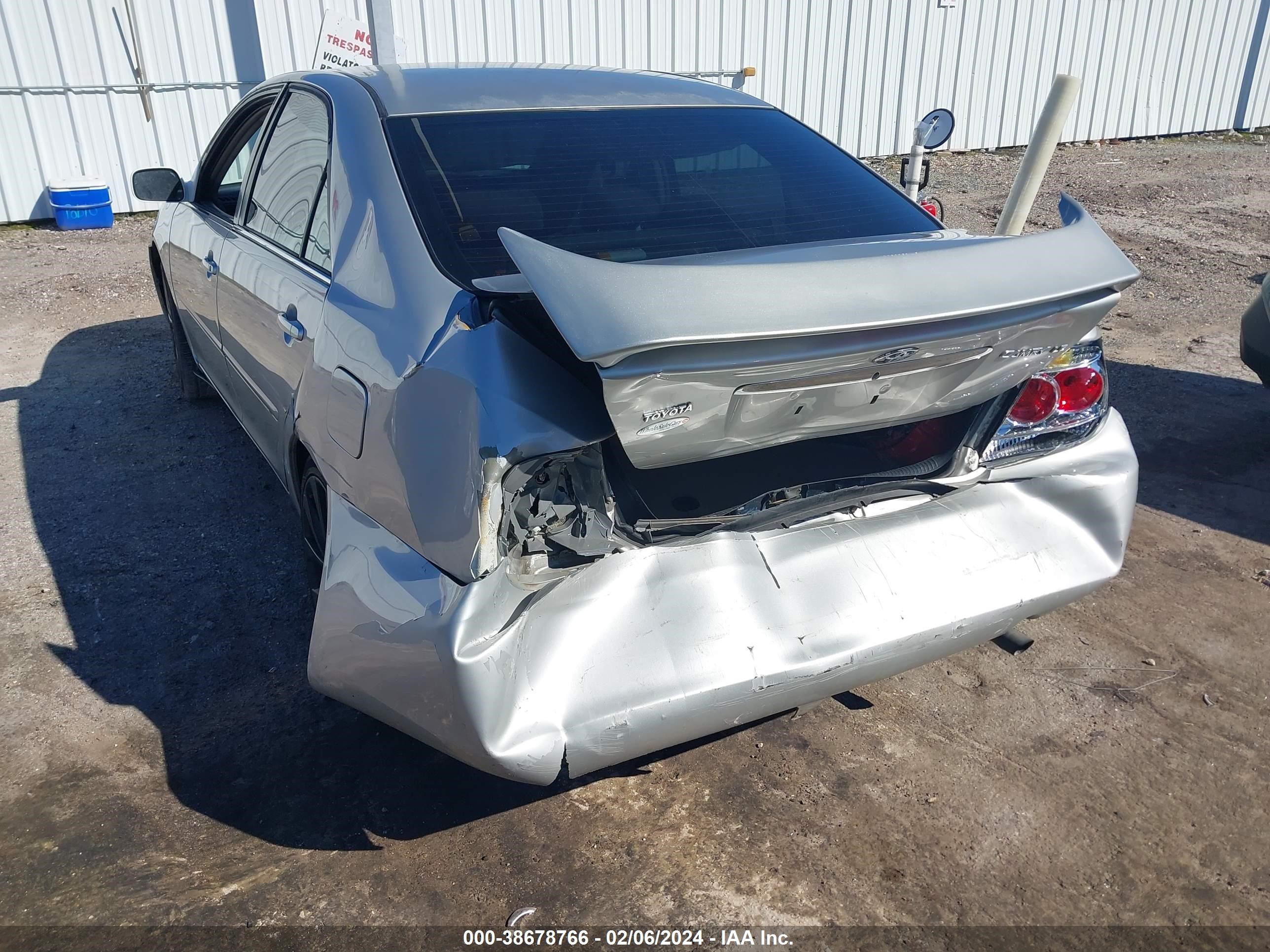 Photo 5 VIN: 4T1BE32K86U130244 - TOYOTA CAMRY 