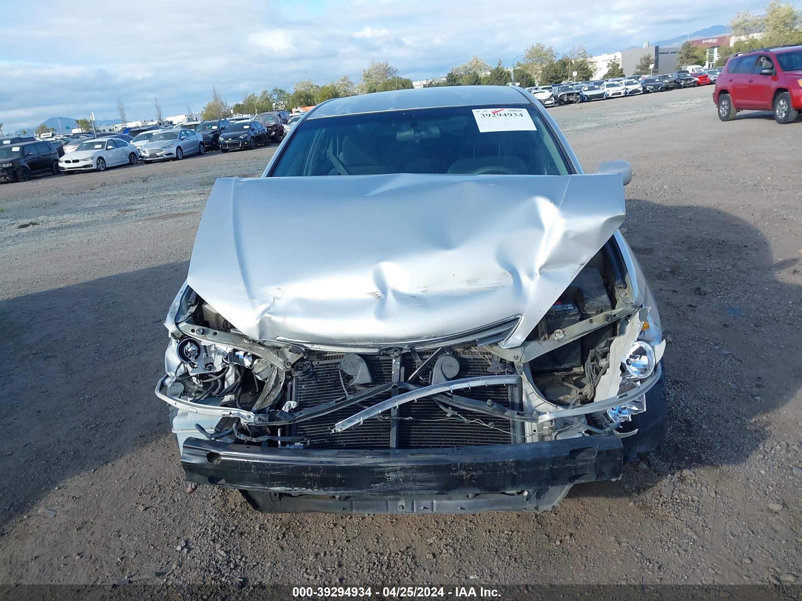 Photo 10 VIN: 4T1BE32K86U134570 - TOYOTA CAMRY 