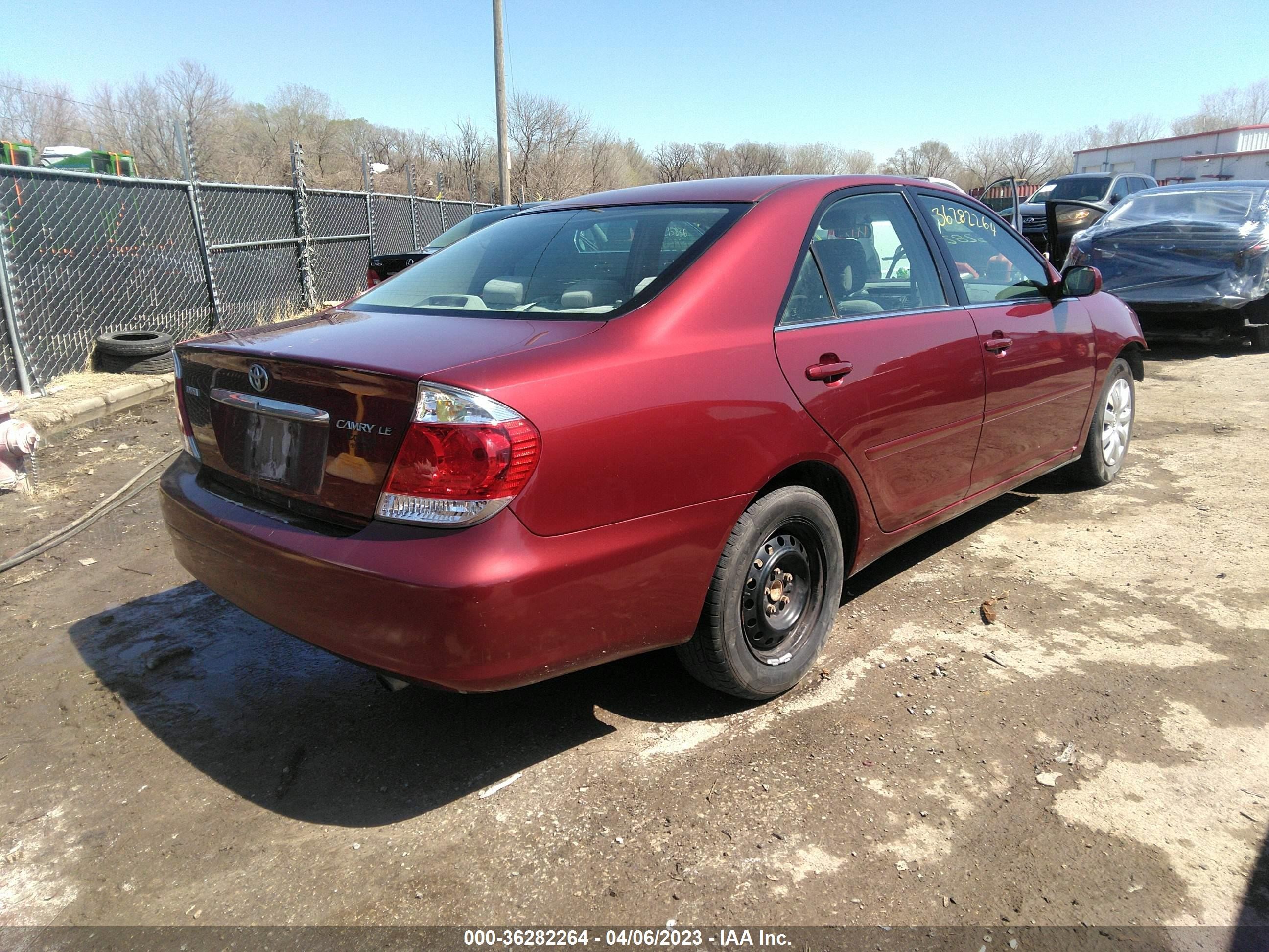 Photo 3 VIN: 4T1BE32K86U138960 - TOYOTA CAMRY 