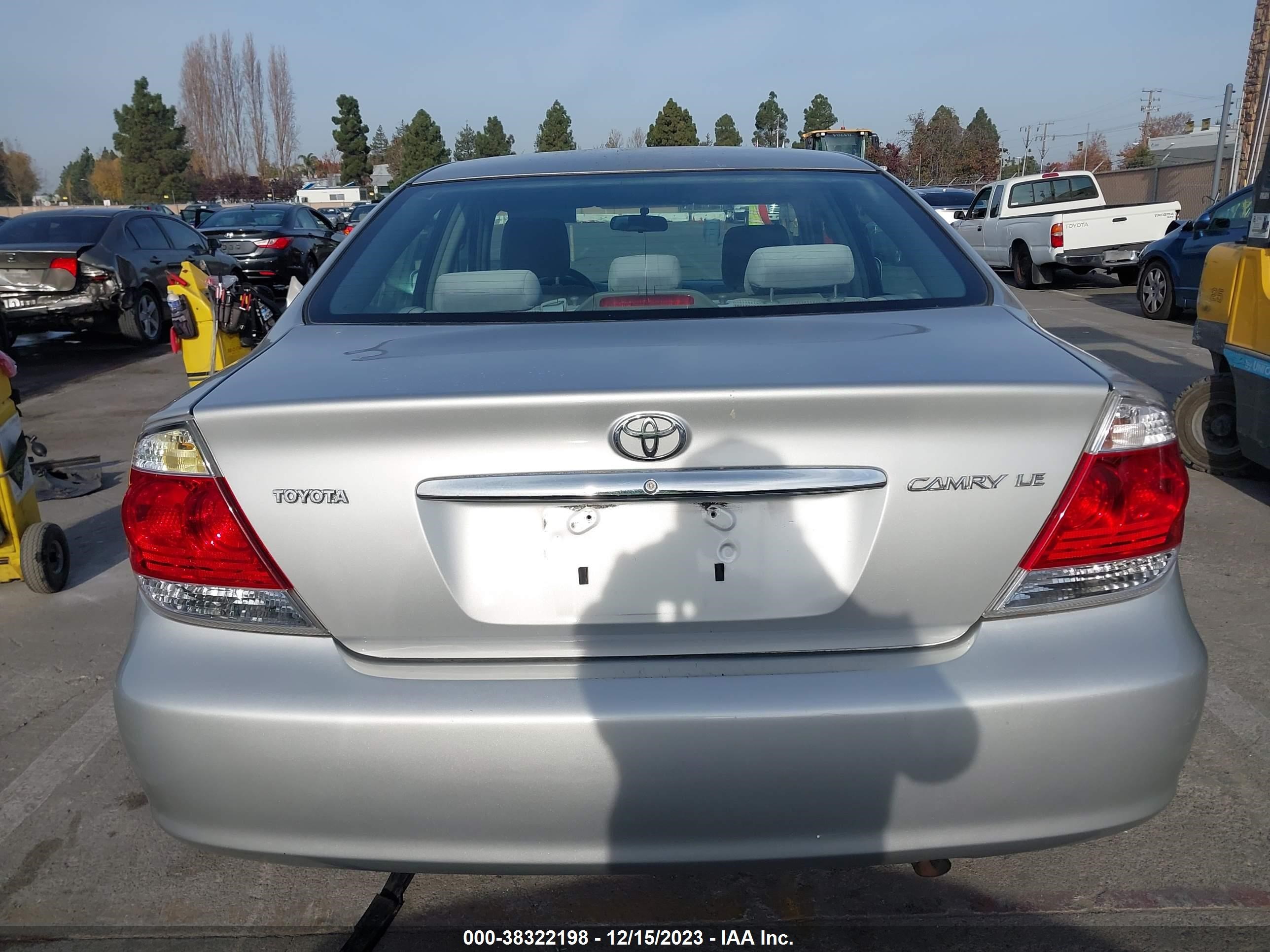 Photo 15 VIN: 4T1BE32K86U701957 - TOYOTA CAMRY 