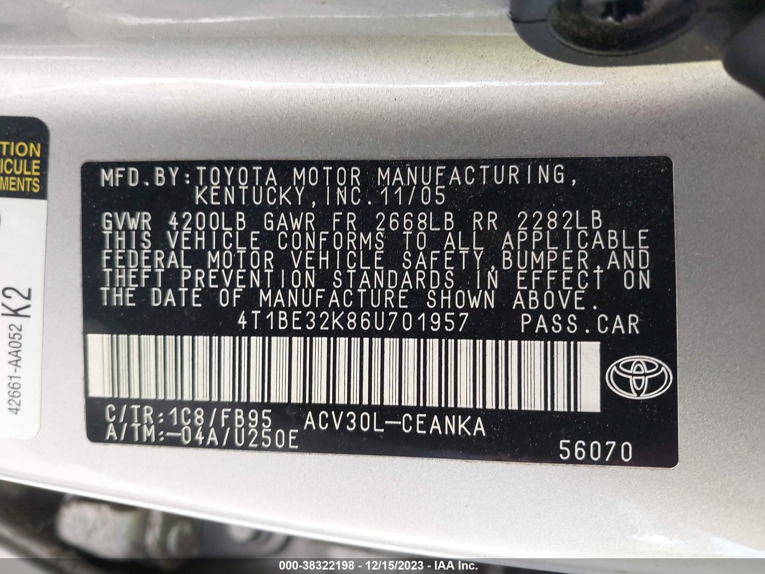 Photo 8 VIN: 4T1BE32K86U701957 - TOYOTA CAMRY 