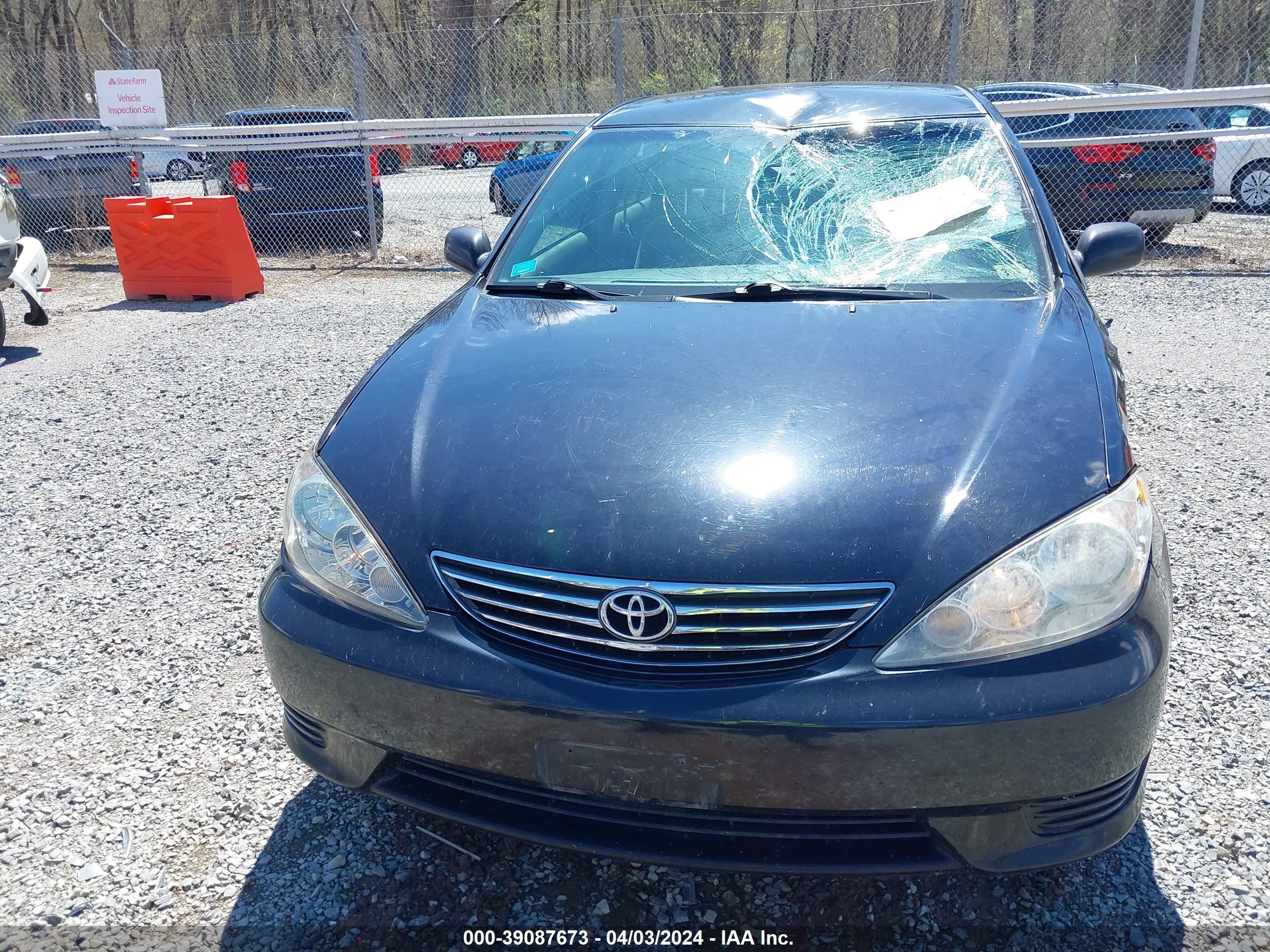 Photo 11 VIN: 4T1BE32K86U709766 - TOYOTA CAMRY 