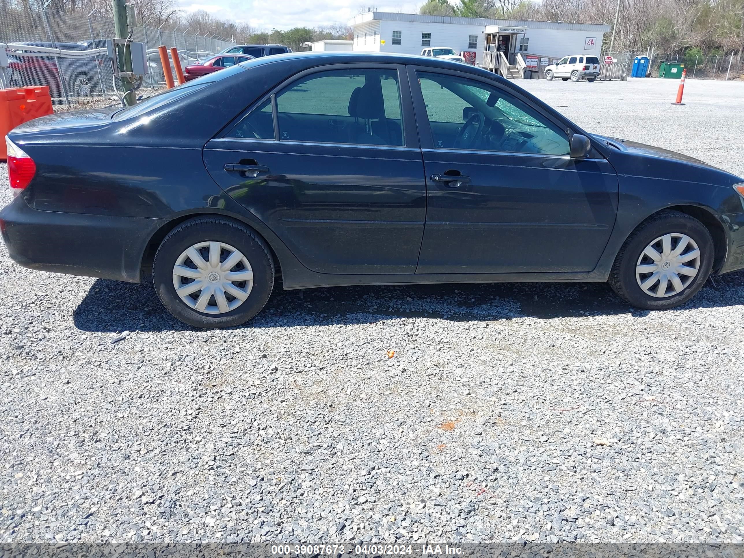 Photo 12 VIN: 4T1BE32K86U709766 - TOYOTA CAMRY 