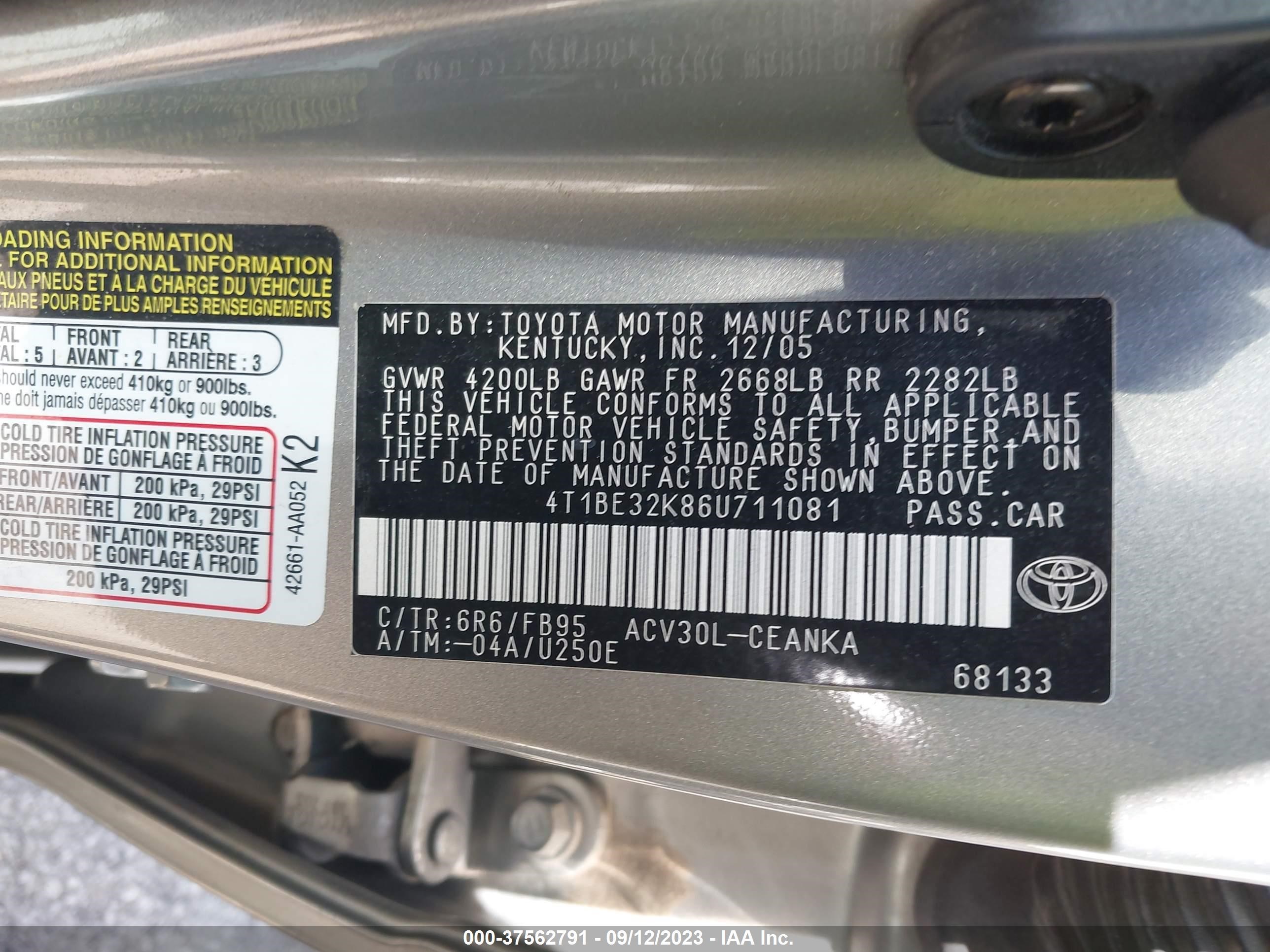 Photo 8 VIN: 4T1BE32K86U711081 - TOYOTA CAMRY 