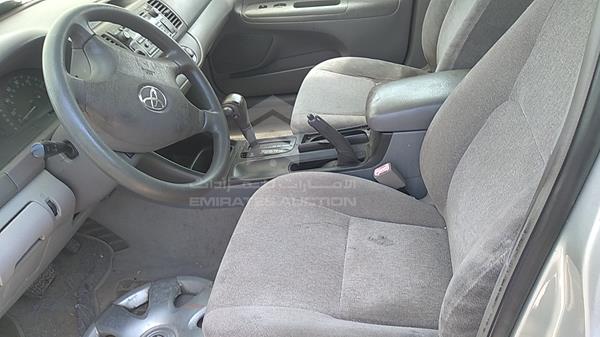 Photo 10 VIN: 4T1BE32K92U011032 - TOYOTA CAMRY 