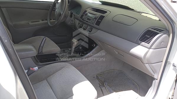 Photo 21 VIN: 4T1BE32K92U011032 - TOYOTA CAMRY 