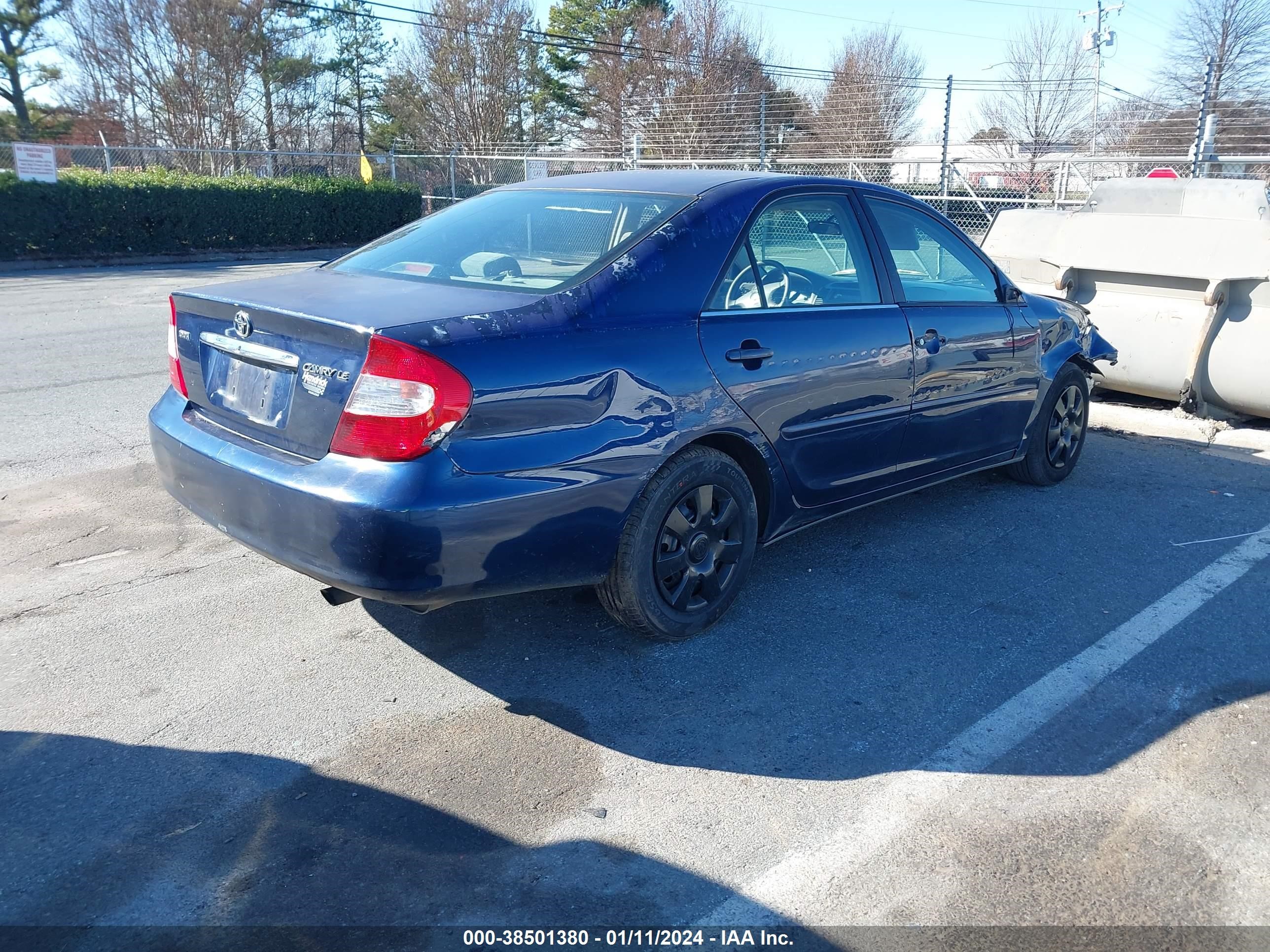 Photo 3 VIN: 4T1BE32K92U551867 - TOYOTA CAMRY 