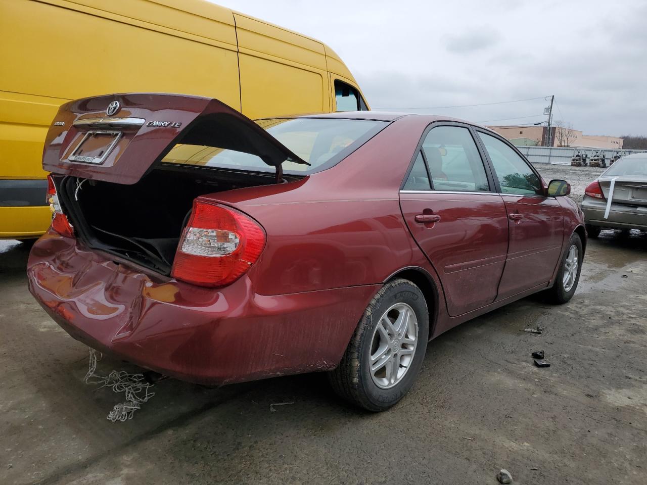 Photo 2 VIN: 4T1BE32K94U370139 - TOYOTA CAMRY 